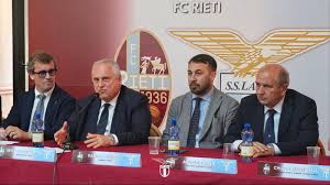 Đại Bàng Thành Rome: Lịch Sử Và Niềm Tự Hào Của S.S. Lazio