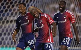 FC Dallas: Những Ngôi Sao Đỏ Từ Dallas và Lịch Sử Vinh Quang